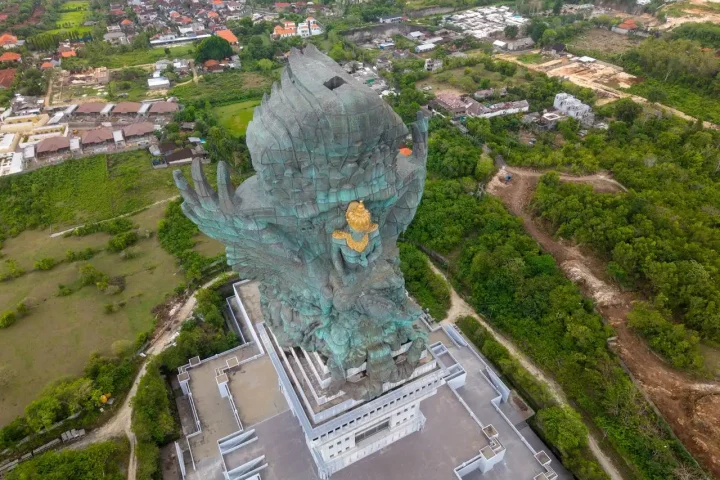 Garuda Wisnu Kencana Statue – Meaning, Height, and Visit Guide